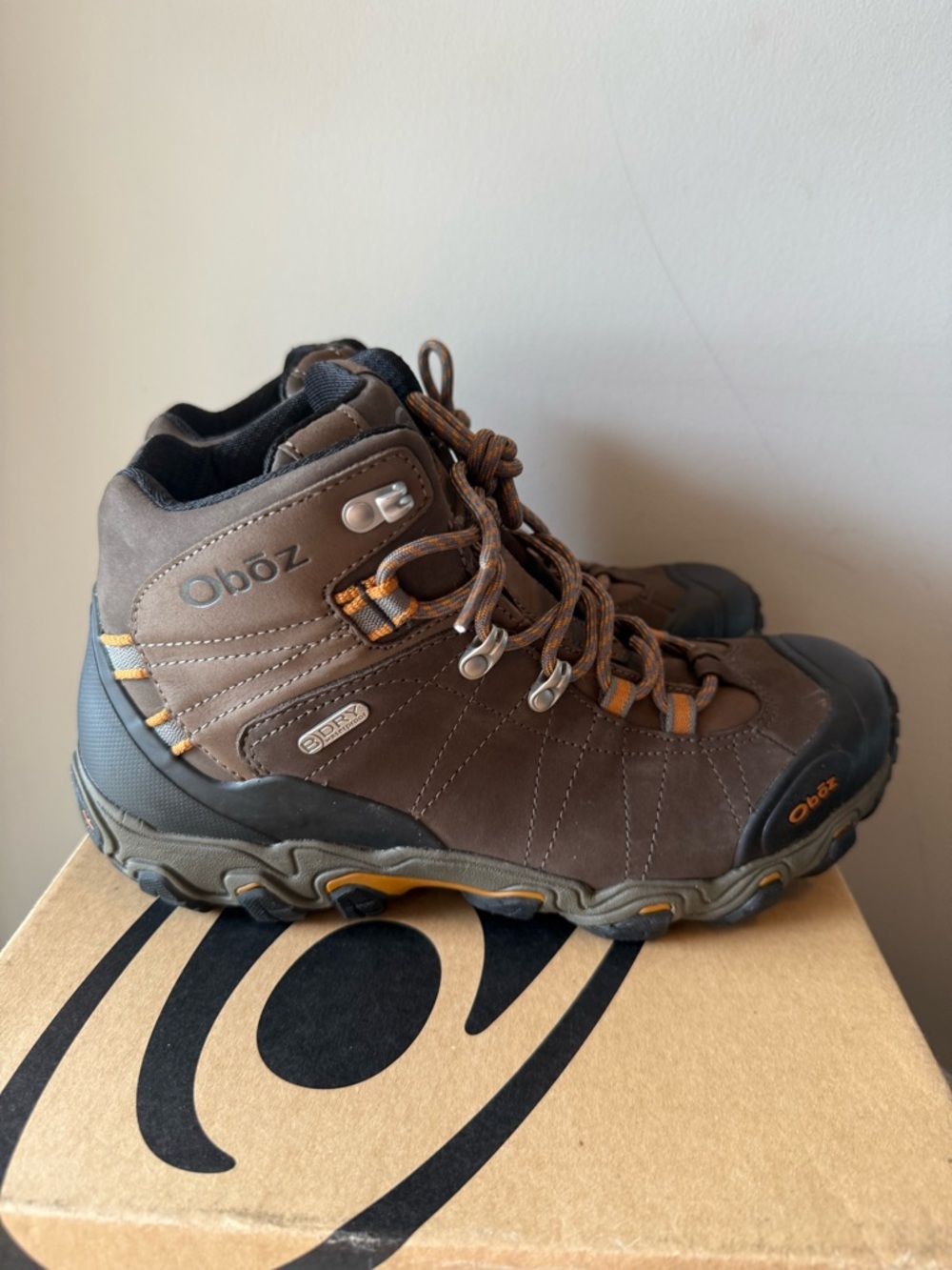 Oboz Men's Brown Waterproof Hiking Boots for Trail Stability